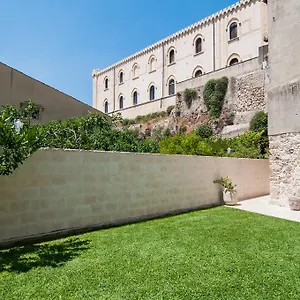 Intalloi *** Noto