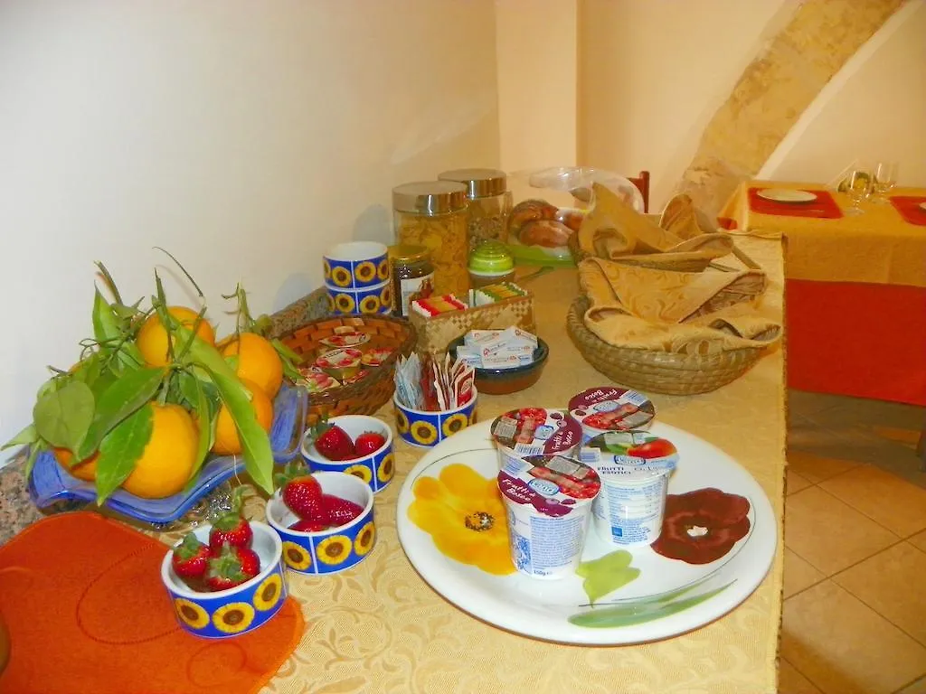 Bed & Breakfast Cloris Guest House Noto